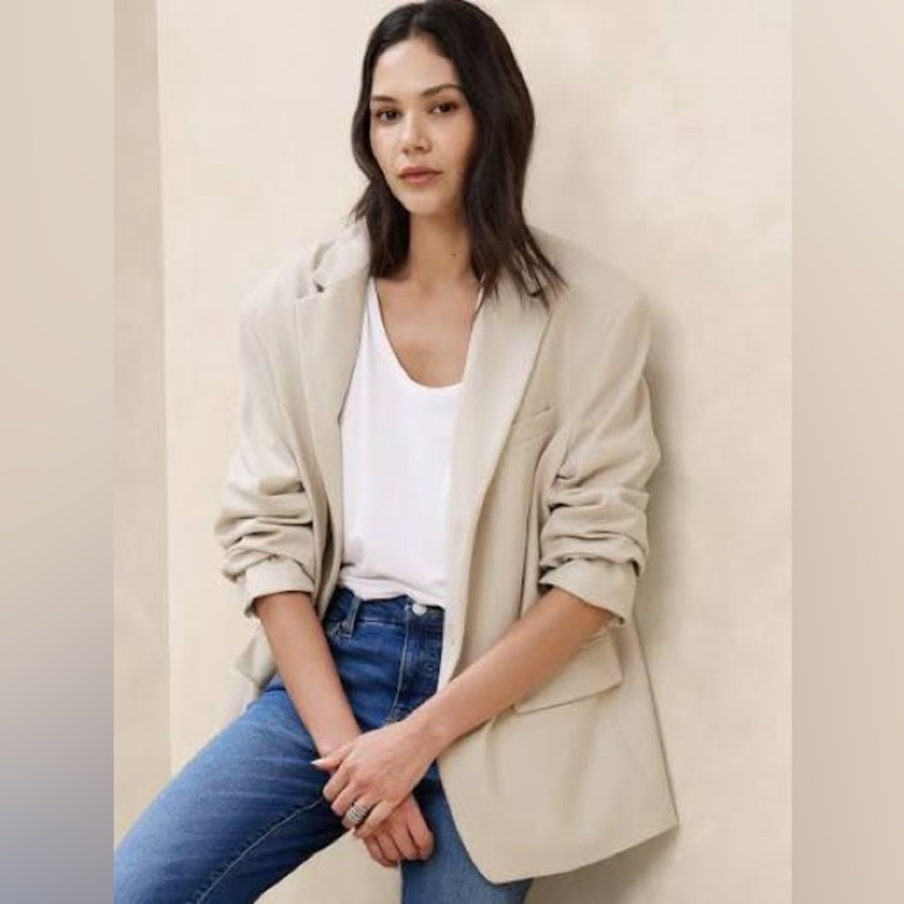 Banana Republic Oversized Two-Button Blazer Cream Small NWOT